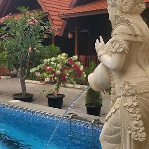 Gasthuis Uli Wood Villa, Bali - Near Gwk ***